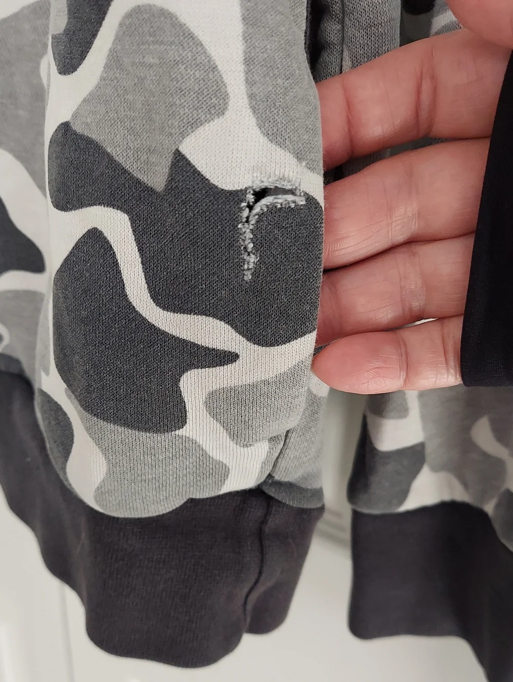 adidas Sweatshirt, Size M, Pullover Hoodie, Camo, Gray & Black